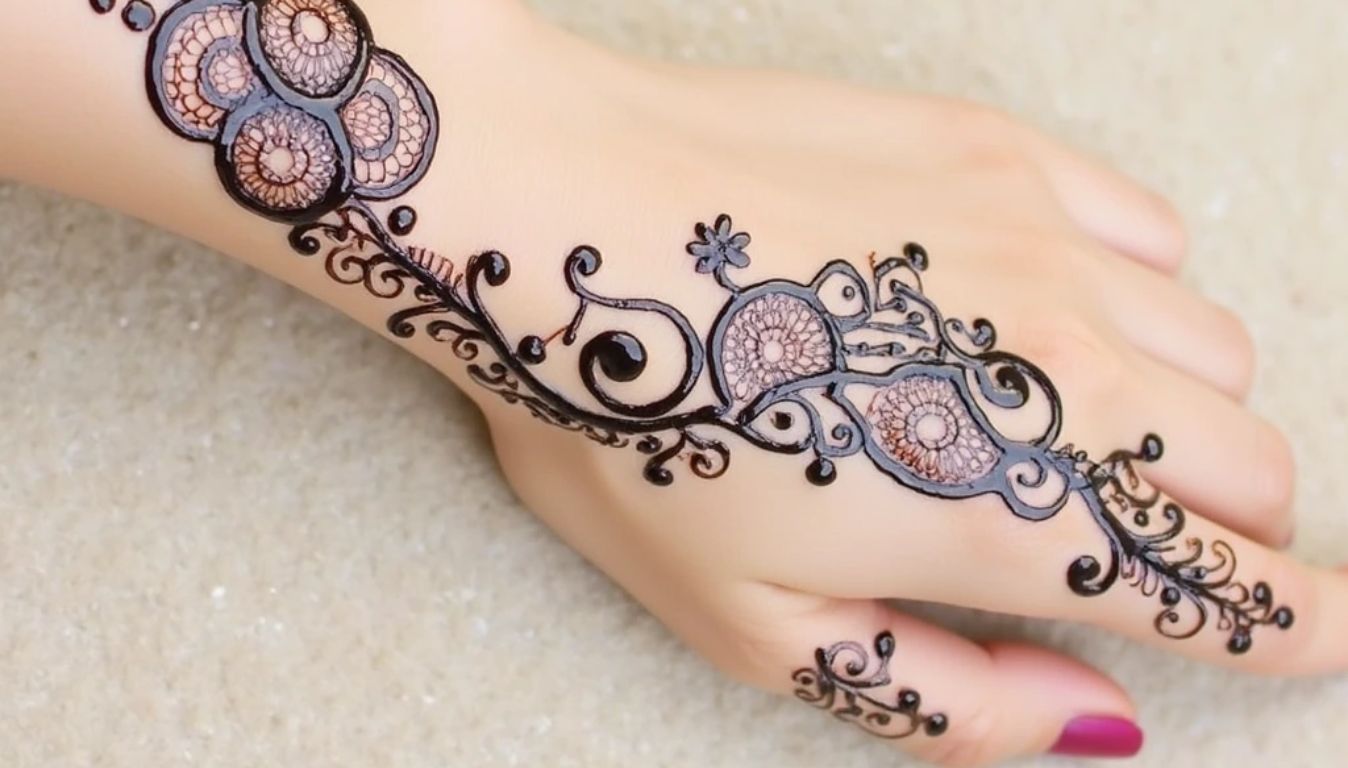 نقش حناء سهل وبسيط