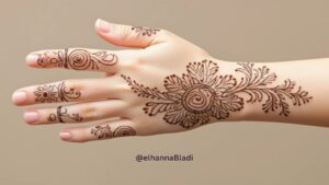 نقش حناء للاطفال 2025: خطوط منحنية