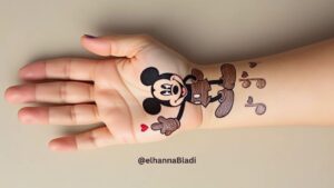 نقش حناء للاطفال بالشخصيات الكرتونية المفضلة في 2025: ميكي ماوس