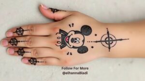 نقش حناء للاطفال بالشخصيات الكرتونية المفضلة في 2025: ميكي ماوس